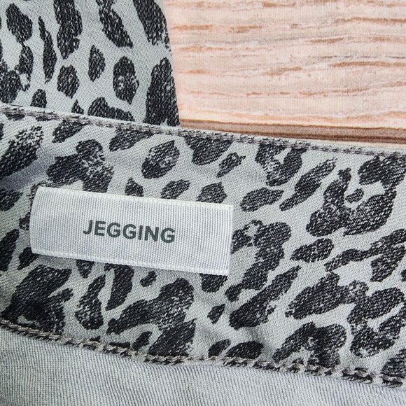 Torrid Leopard Print Jeggings Women’s 16R Skinny Stretch Denim Pants - Picture 5 of 11